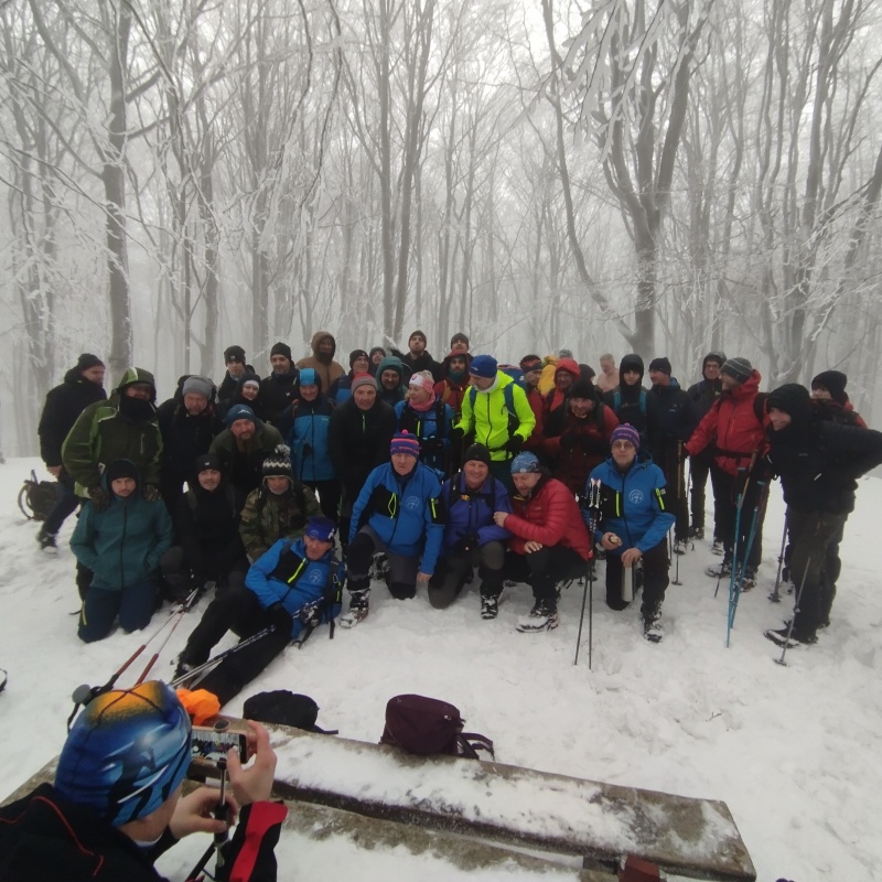 202601240 Tri chotáre